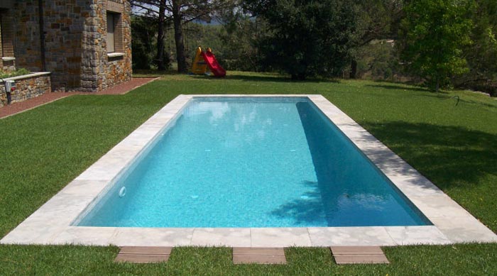 Piscina d'obra a Manresa